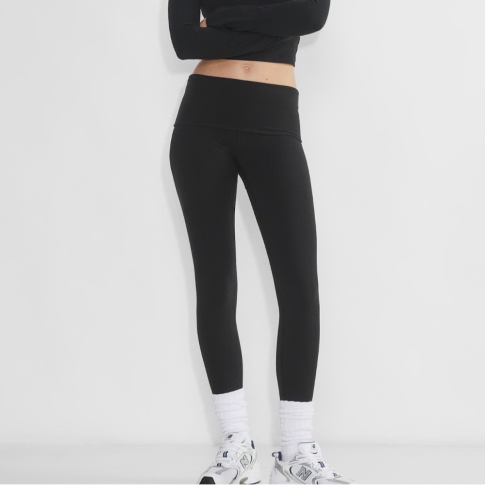 NWT Aritzia BUTTER Lo-Rise Foldover Legging Black
